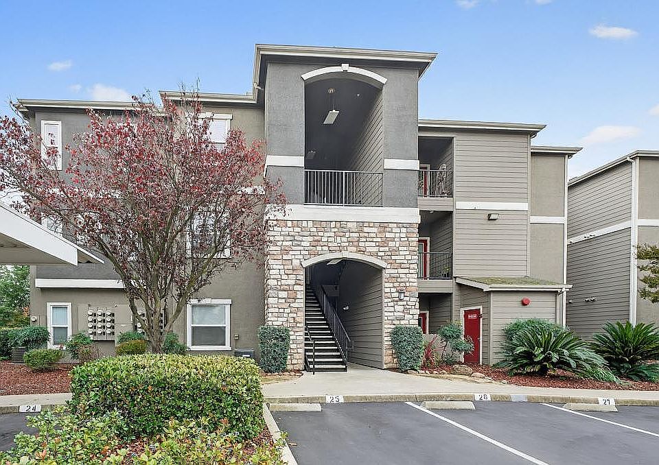 2nd image of 8434 Walerga Rd #11