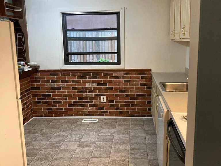 12306 Tigers Eye Ct — Photo 14
