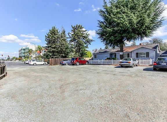 3rd image of 14870 Los Gatos Blvd