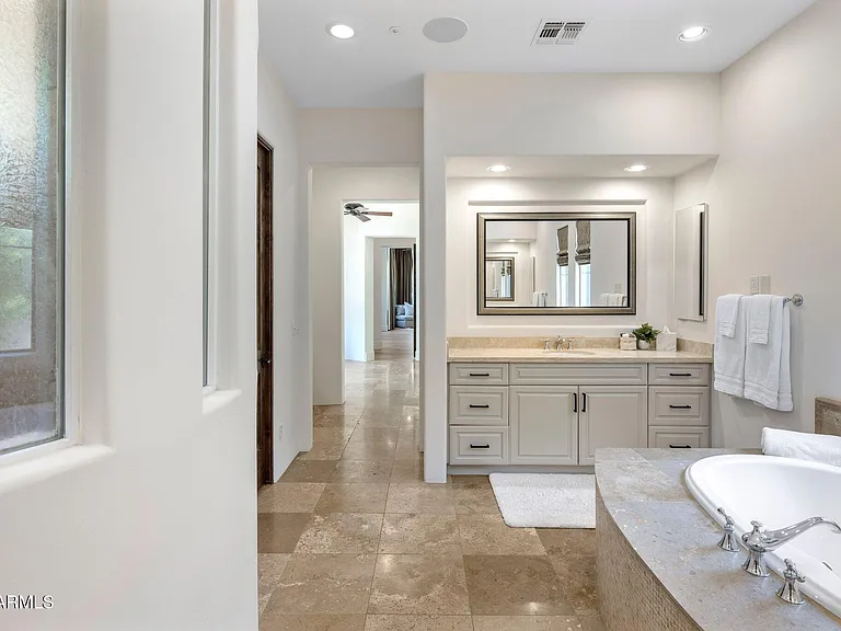 8184 E Wingspan Way — Photo 22