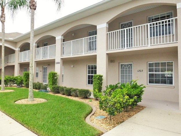 1st image of 11644 SW Egret Cir APT 1203