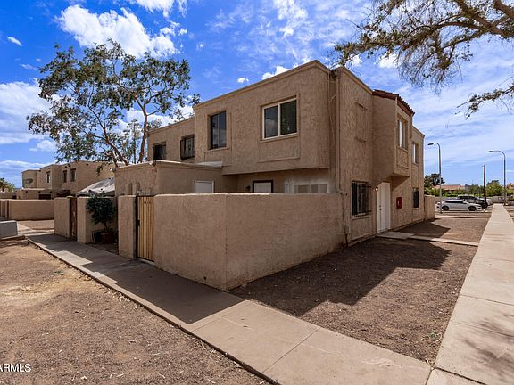 2nd image of 5416 W LYNWOOD Street