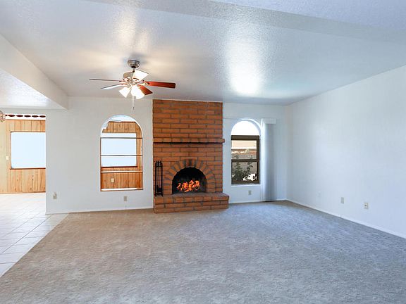 3rd image of 4095 W Plantation St