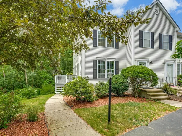 7 Celtic Way, Norwood, MA 02062