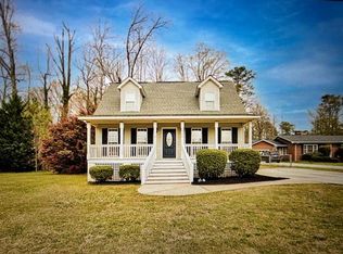 844 Sunset Dr, Greenwood, SC 29646