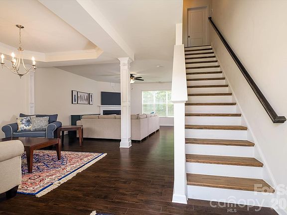 5th image of 5415 Fenway Dr
