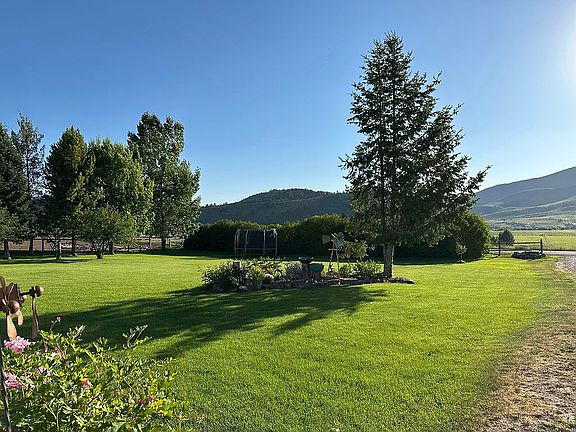 4th image of 2384 Spring Creek Rd #144