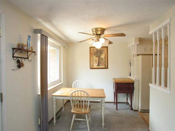4th image of 1640 Villa South Dr