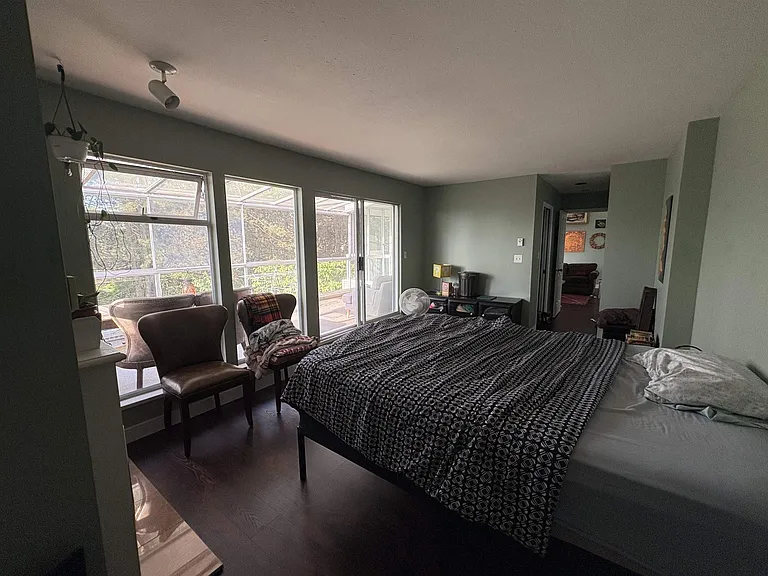 2733 Atlin Pl #403 — Photo 4