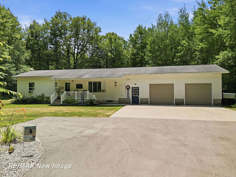 1st image of 3829 155th Ave