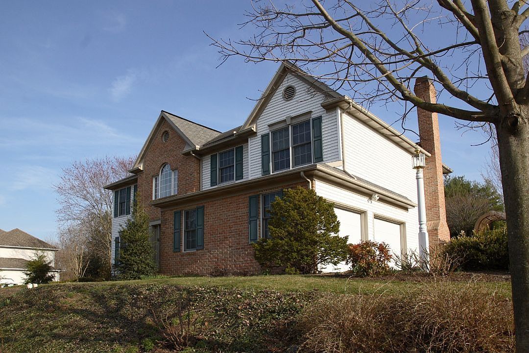 2210 Butter Rd, Lancaster, PA 17601 Zillow