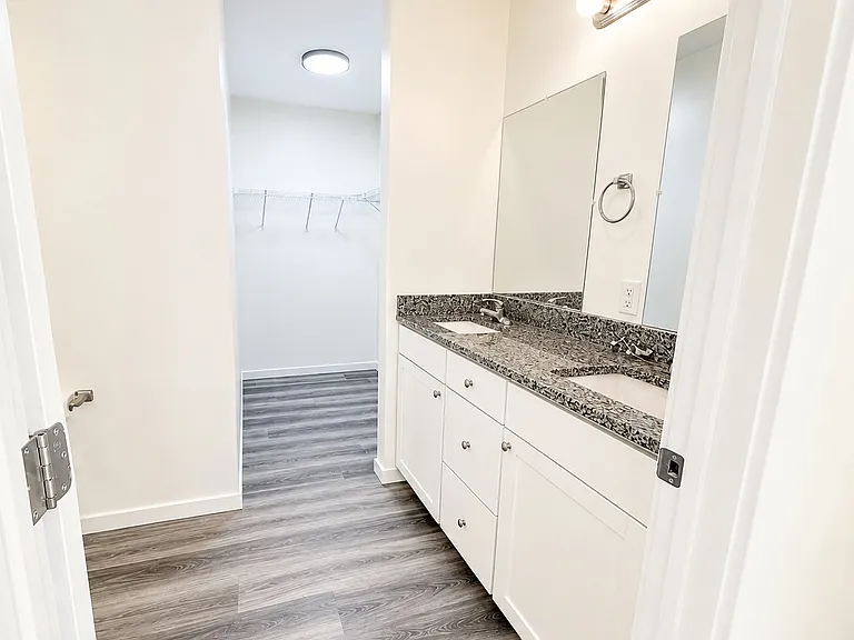 1207 Fountain Dr — Photo 5