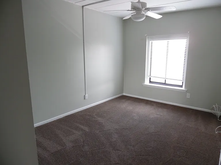 309 E Village Rd — Photo 9