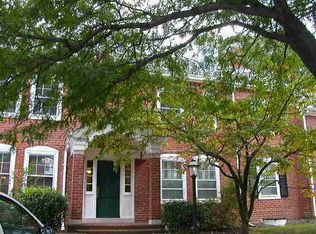 3346 S Wakefield St APT B2, Arlington, VA 22206