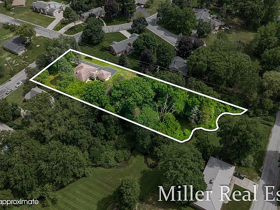5th image of 1140 David Dr