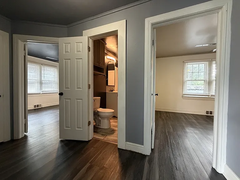 1095 S Ray Ave — Photo 13