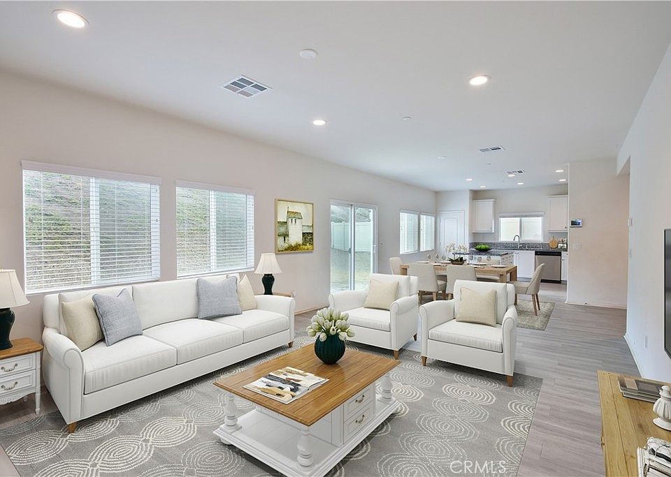 1st image of 30709 Expedition Dr