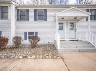 150 Riviera Dr, Agawam, MA 01001