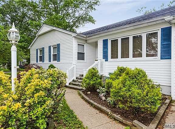 2nd image of 766 Evelyn Ave