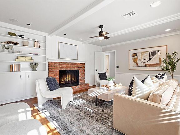 5th image of 2300 Belleview Ter