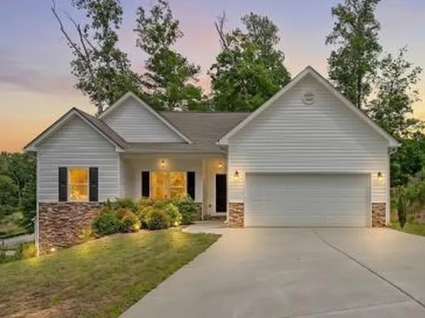 104 Woodside Ct, Temple, GA 30179