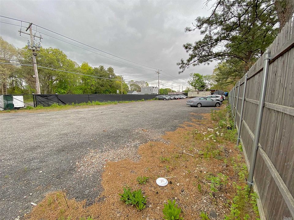 1st image of 1270 Montauk Hwy