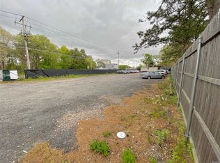 1270 Montauk Hwy, East Patchogue, NY 11772