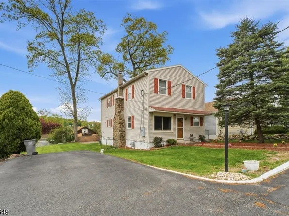 7 Willow St, Mount Arlington Boro, NJ 07856