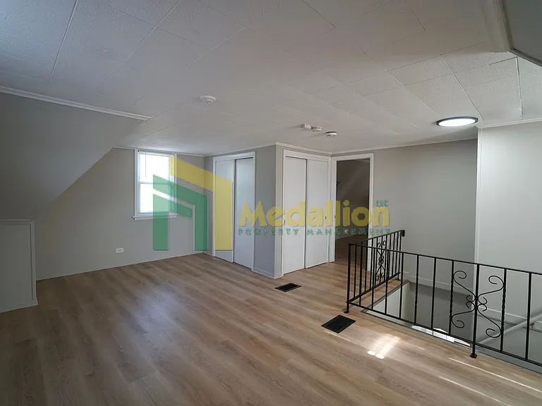10123 S Crandon Ave — Photo 12