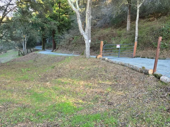 245 Gillette Rd, Watsonville, CA 95076