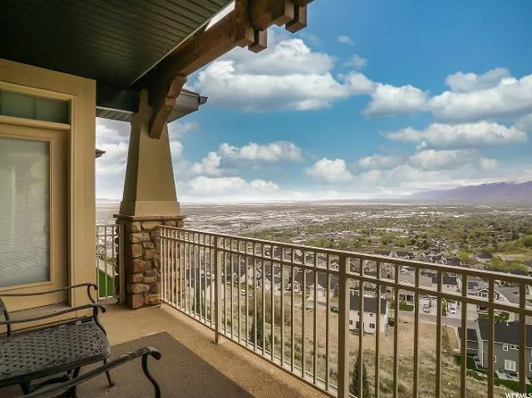 602 S Edgewood Dr Unit 136, North Salt Lake, UT 84054