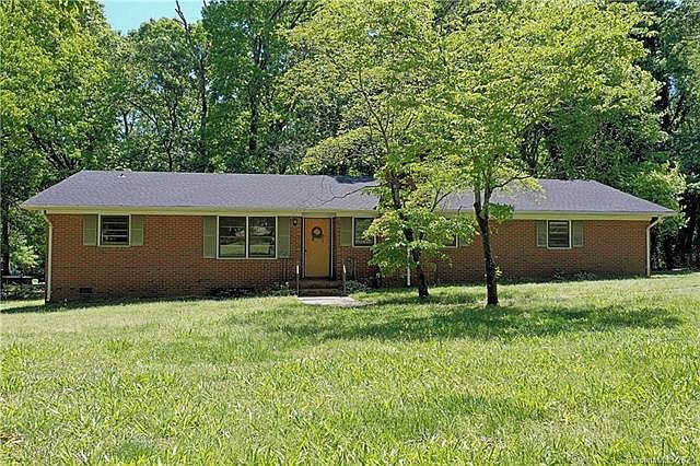 1st image of 4001 Peggy Ln