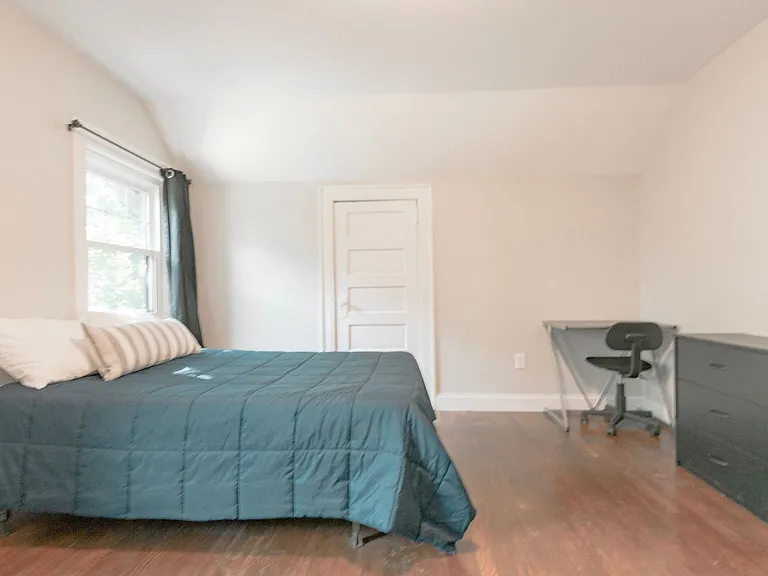 106-112 S Quarry St — Photo 105