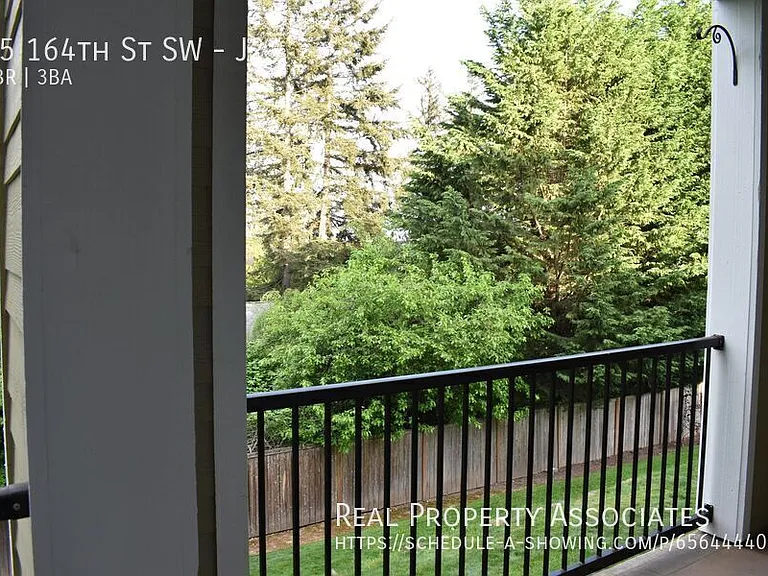 15 164th St SW #J2 — Photo 20