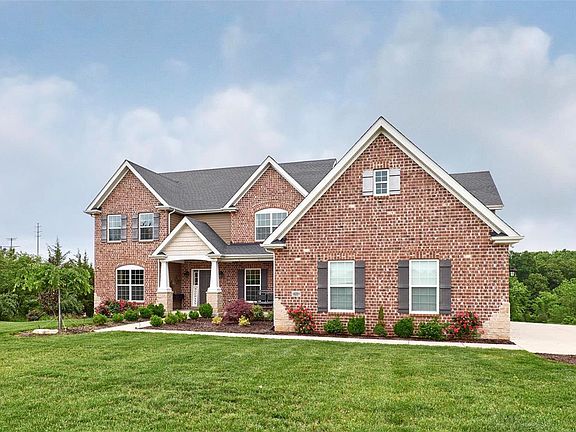 2nd image of 18201 Wildhorse Manor Ct