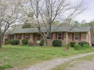 7131 Ware House Rd, Gloucester, VA 23061