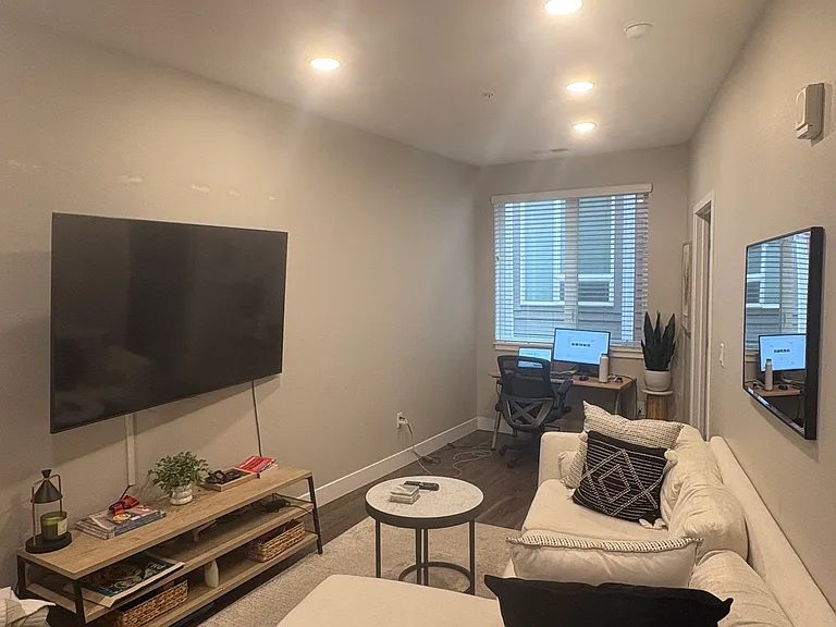 2729 W 28th Ave #209 — Photo 5