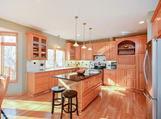 2961 Canyon Rd, Chaska, MN 55318