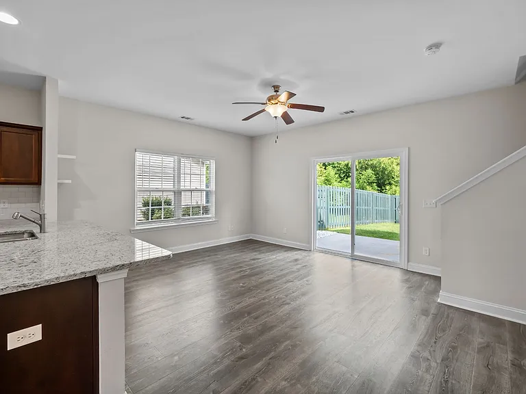 147 Ainsdale Dr — Photo 14