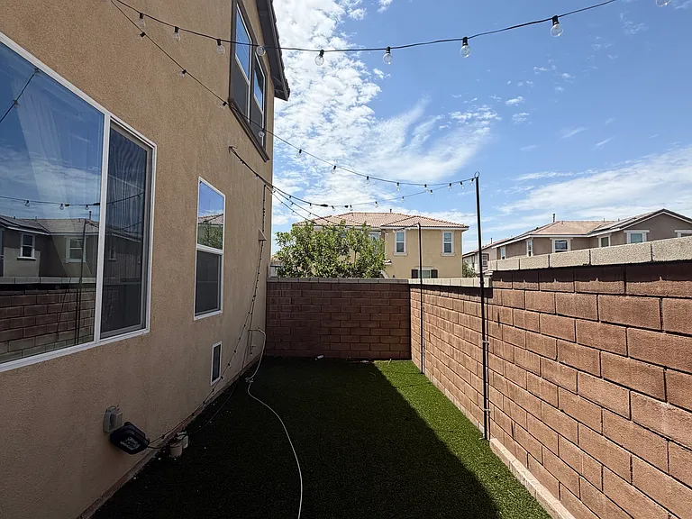 7906 Cold Creek St — Photo 24