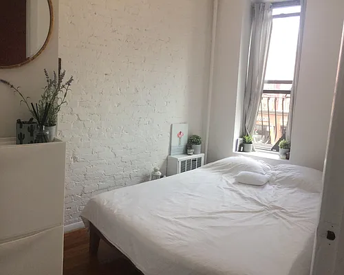 Rented by Metropolitan Realty | media 31