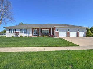 408 Tyrone Dr, Forsyth, IL 62535