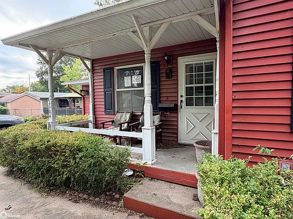 4th image of this home