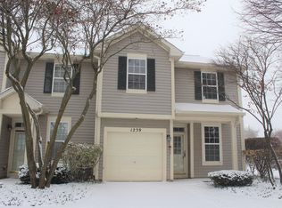 1239 Arapaho Ct, Naperville, IL