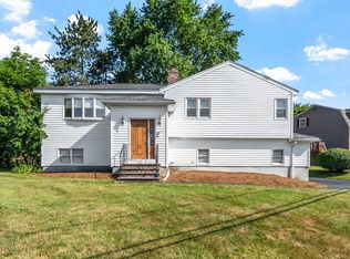 10 Kingston Rd, Tewksbury, MA 01876