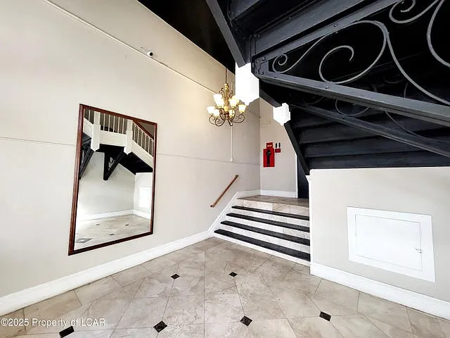 425 S Franklin St #32 — Photo 14