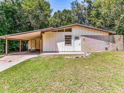 2004 Rowe Ln, Pensacola, FL, 32526