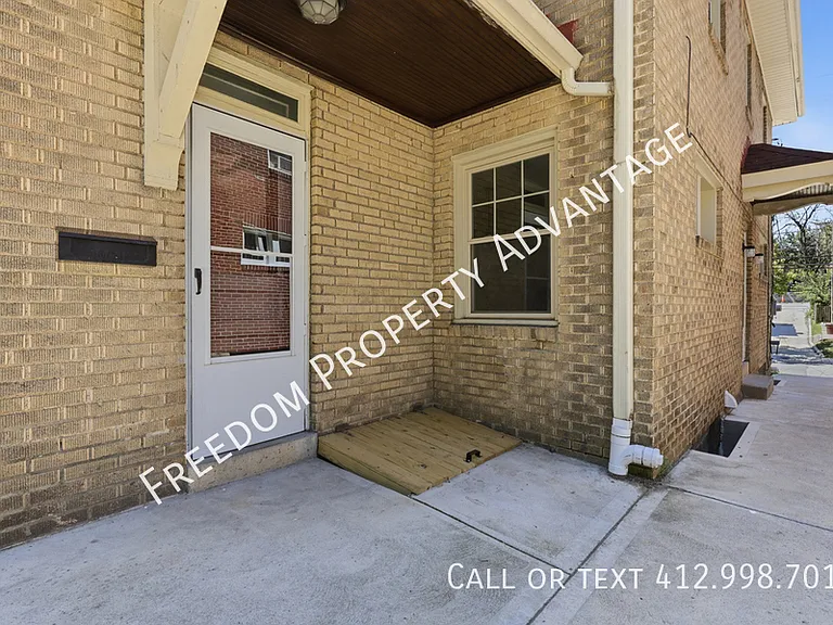 761 Shady Dr E — Photo 33