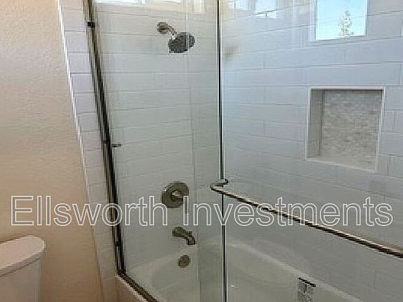 5th image of 721 Martos Pl