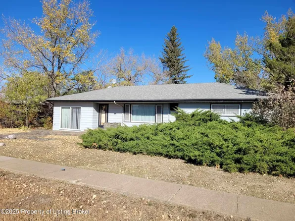 310 E Rogers St, Bison, SD 57620